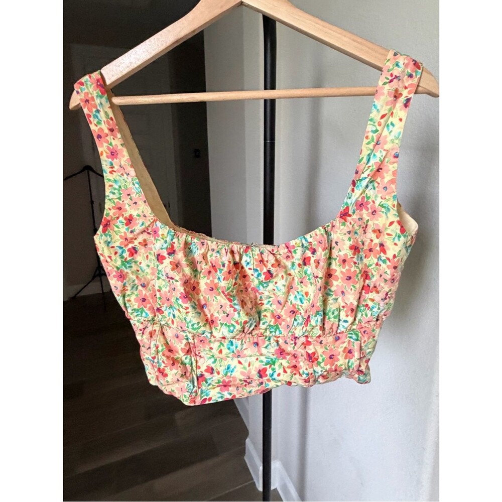 Lovers + Friends Peach Floral Cropped Tank Top M